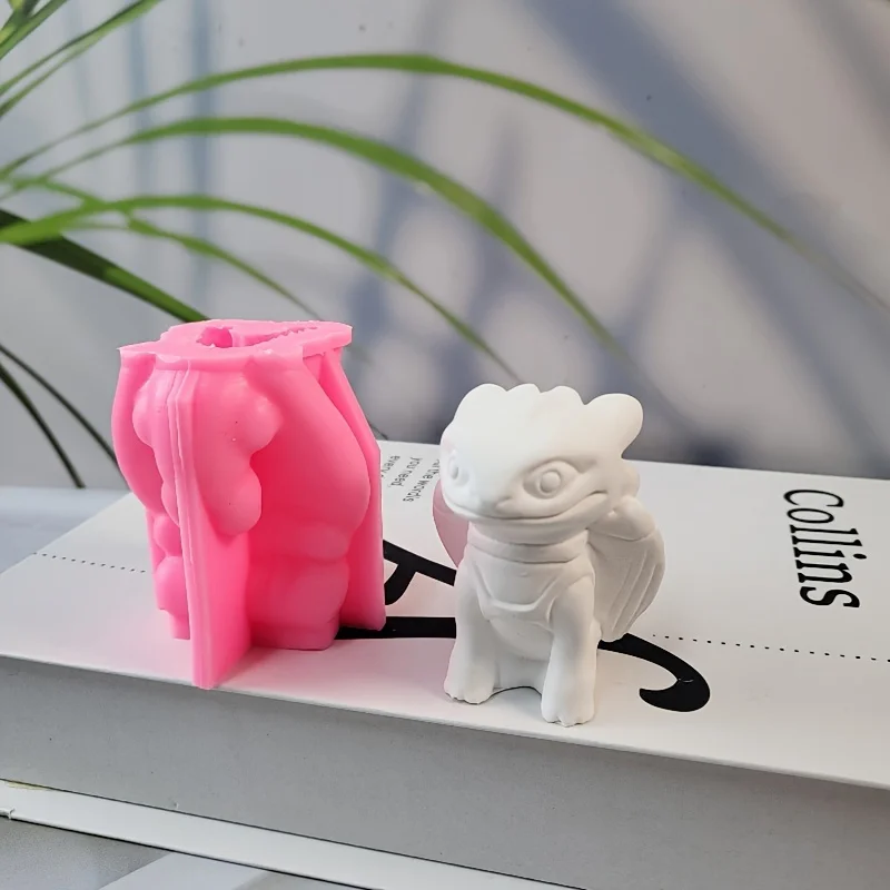 Candle Making Silicone Mold：Cartoon Dinosaur Design，DIYCraft Mold，Flexible and Durable，Irregular Shape，Widely Used-Suitable for