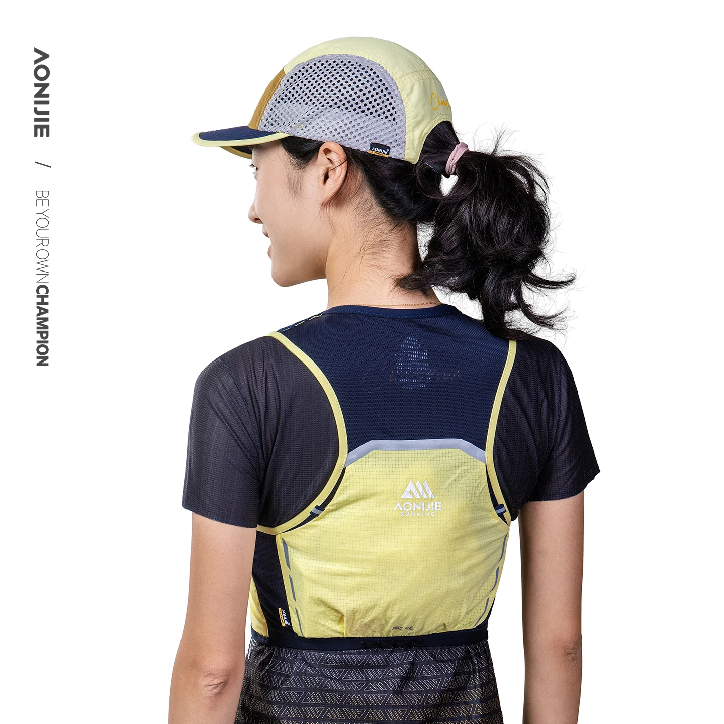 Aonijie MB-4L Professional Running Vest Bag Vest Pack Marathon Backpack with 2 Soft Flasks Water Bottles Trail Running - view 4