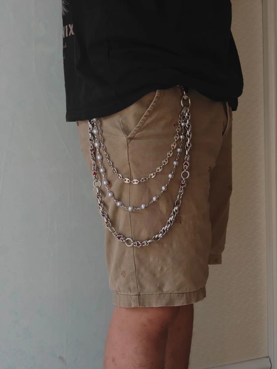 Y2K Gothic Dreischichtige Hosenkette, Edelstahl Perle Roter Strass, Unisex Geldbörsenkette Süßes Cooles Street-Accessoire – Detail 2