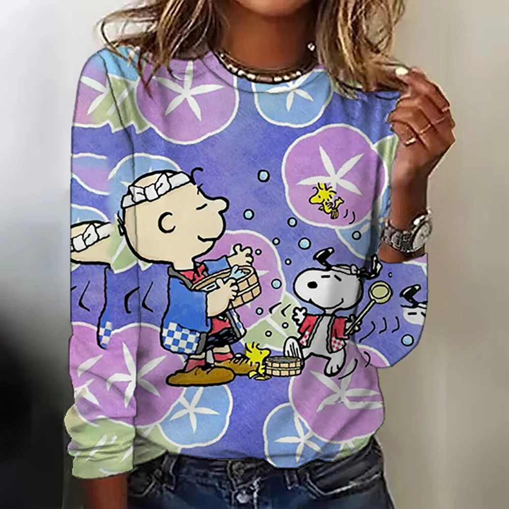 Round neck Snoopy print top for women, long sleeved casual loose T-shirt, fashionable pocket T-shirt, waist cinching top