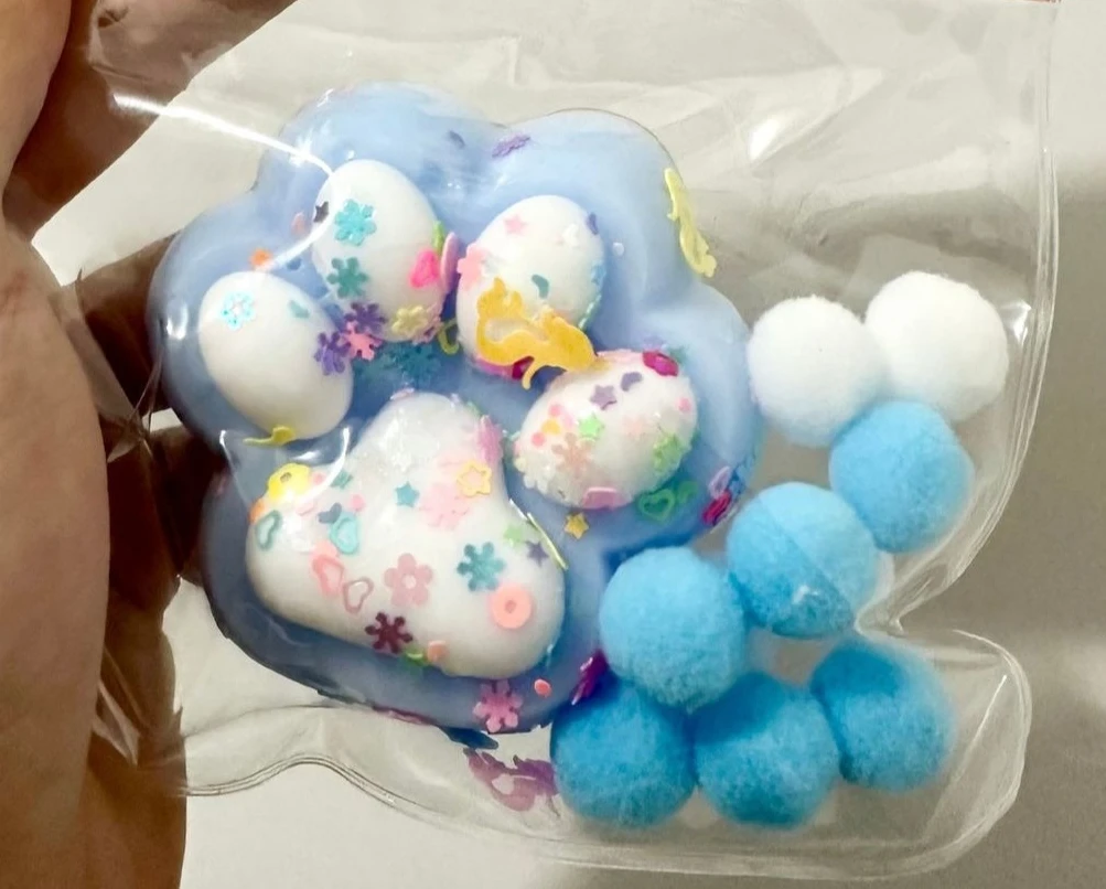Children And Adults Can Relieve Stress With Cute, Slow Bouncing, Squeezing Clay Cat Claws To Ease Irritability image 4