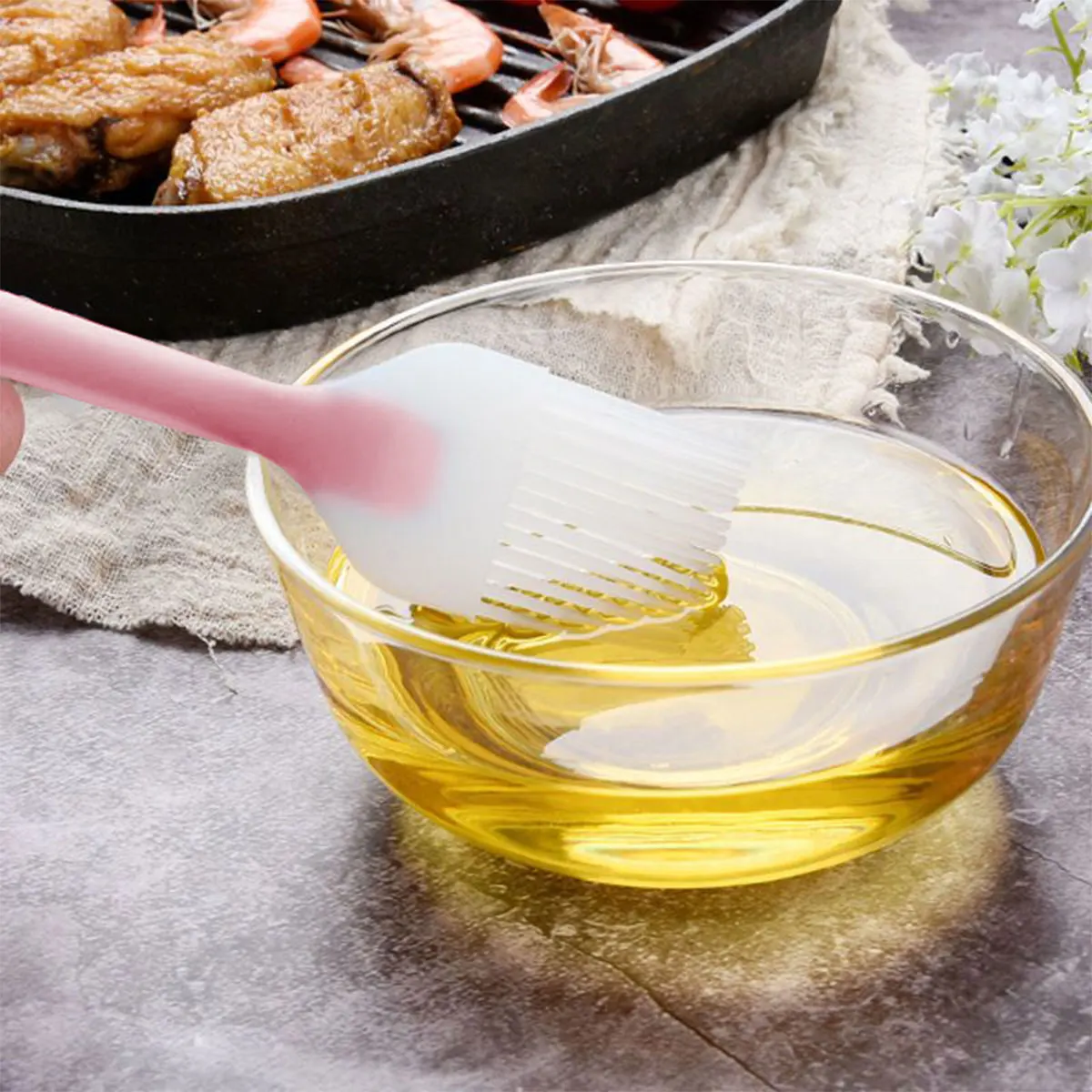 Flour pastry brush can be disassembled silicone cake brush Baking utensil brush Kitchen brush Silicone oil brush barbecue brush