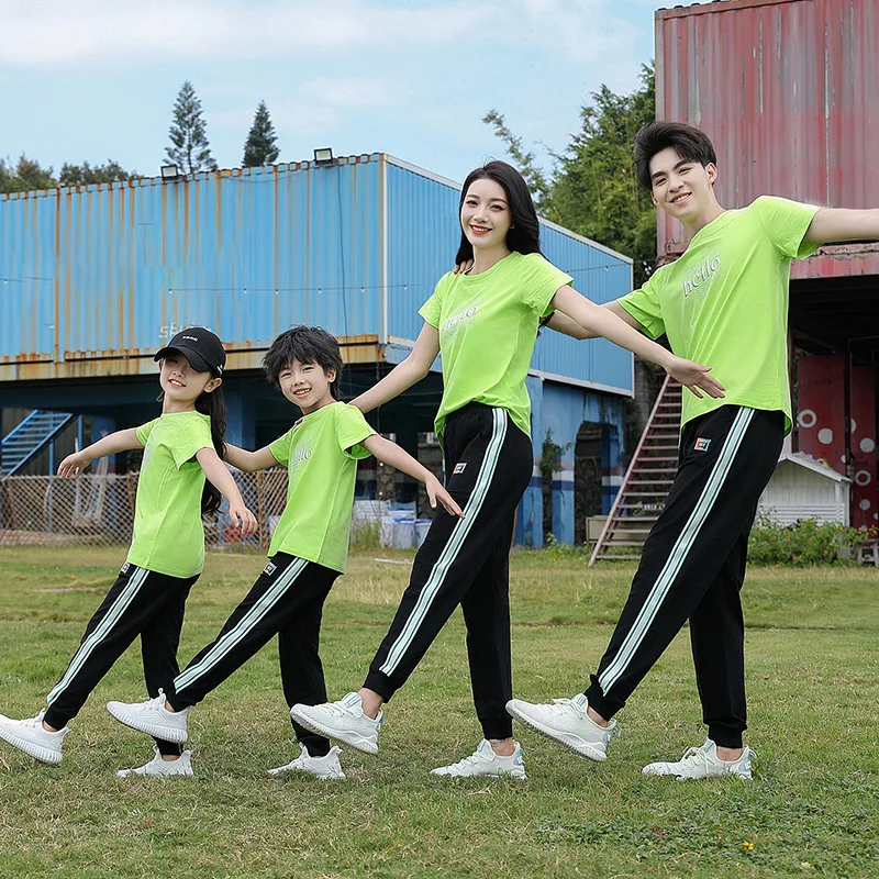 

Family Matching Outfits Mum Daughter Dresses Summer Beach Dad Son T-shirt $Shorts Family Look Holiday Couple Outfits Seaside