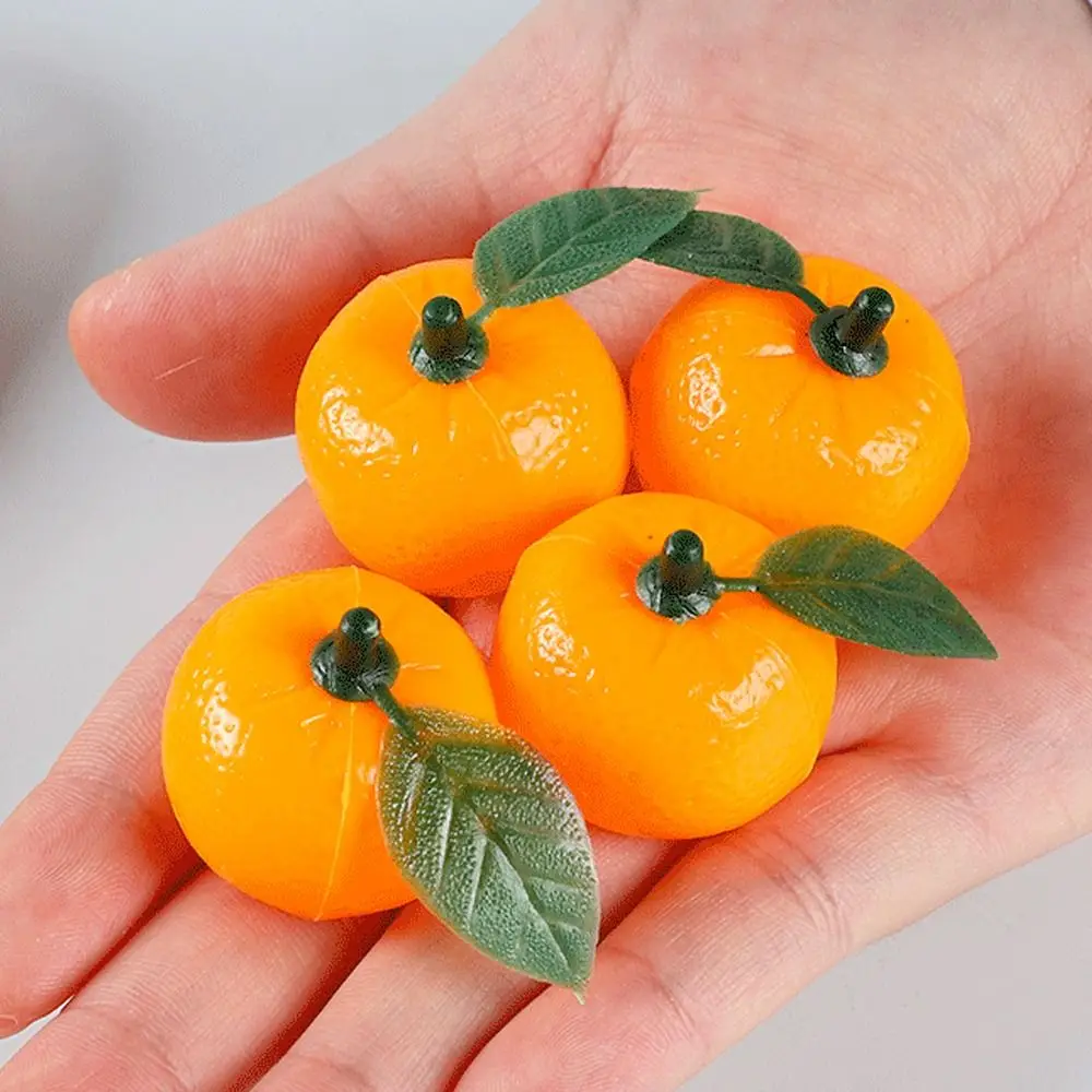 10 قطع هدية لعبة أطفال صغيرة من البلاستيك الاصطناعي باللون البرتقالي الحرف اليدوية المضحكة محاكاة برتقالية واقعية لتزيين حديقة الفواكه المزيفة