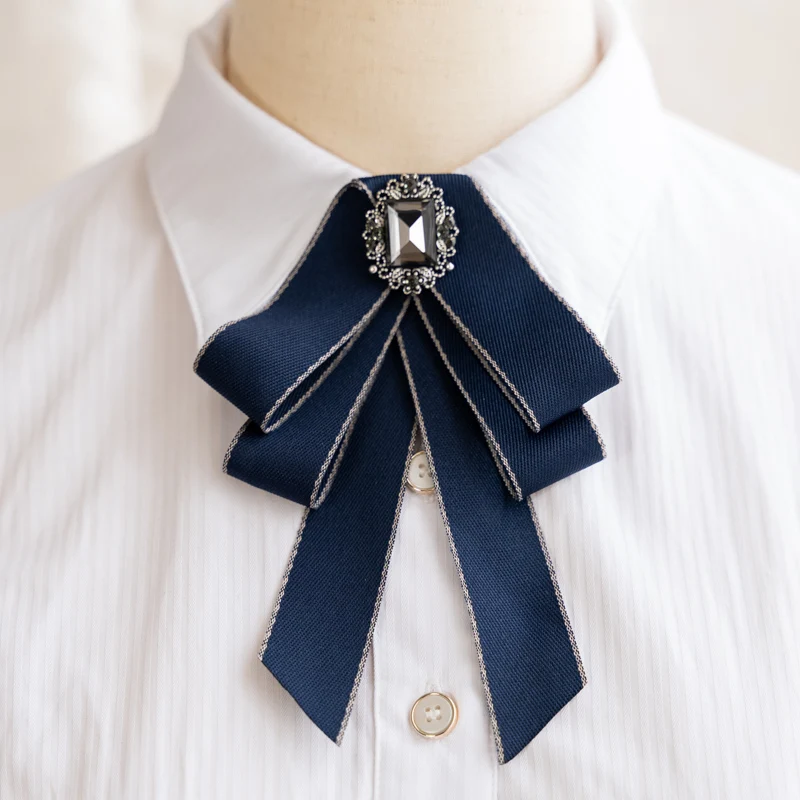 New Fabric Bow Tie Crystal Cloth Art Bowknot Brooch College Style Shirt Collar Pins Fashion Jewelry Gifts for Women Accessories
