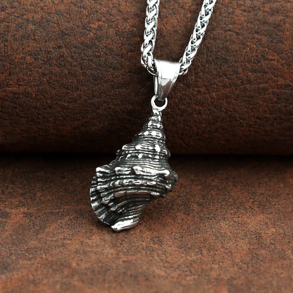 Stainless Steel Shell Pendant Necklaces for Men Women Hip Hop Seashell Necklace Fashion Beach Surfing Creativity Jewelry Gift