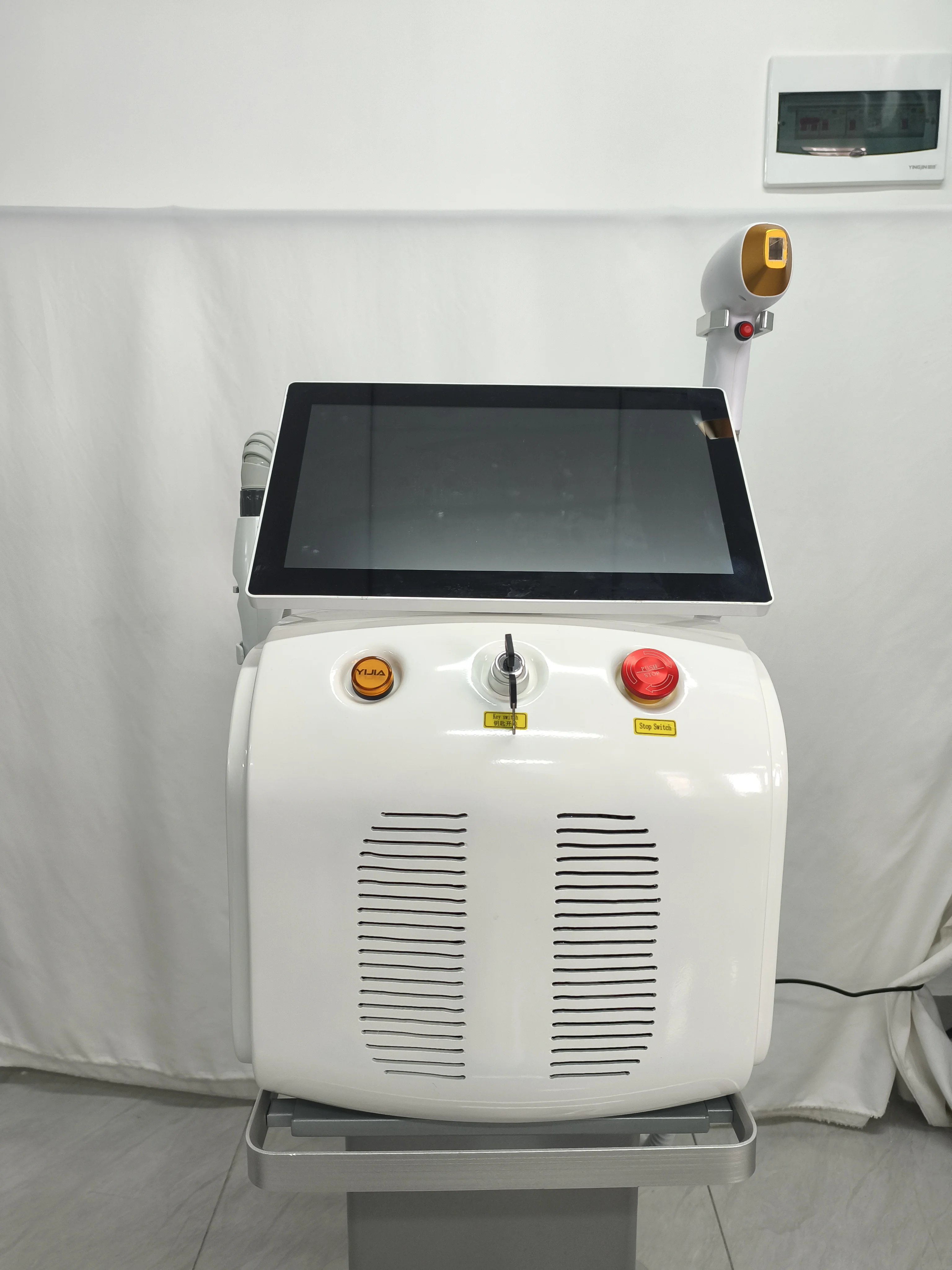 2 in 1 Laser Hair Removal And Tattoo Removal Beauty Device 808NM Semiconductor Freezing Point Laser Hair Removal Salon Machine