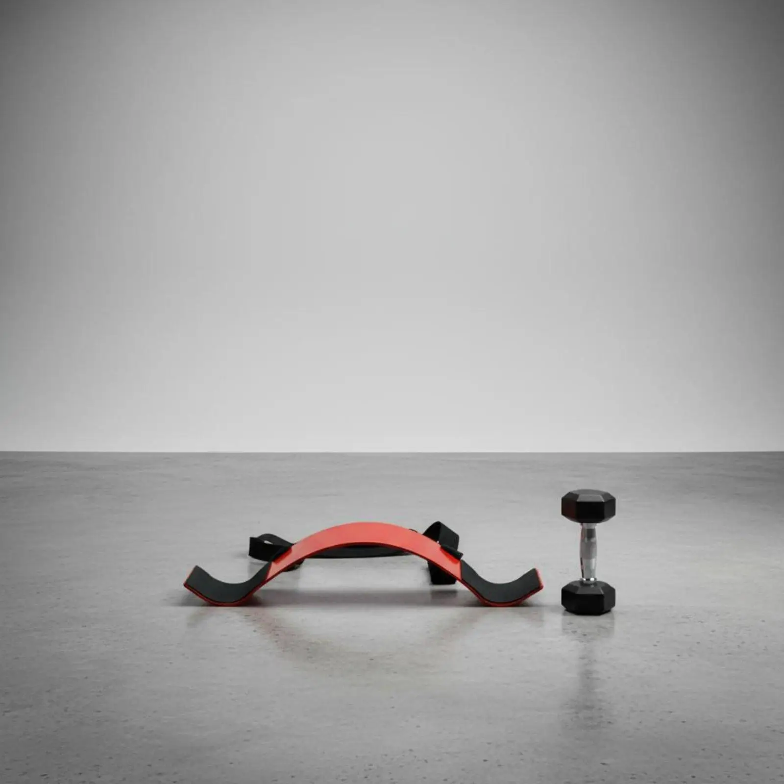 Steel Bicep Curl Board Arm Blaster for Muscle Growth Ergonomic Padded Elbow Brace Adjustable Strap Home Gym Fitness Tool