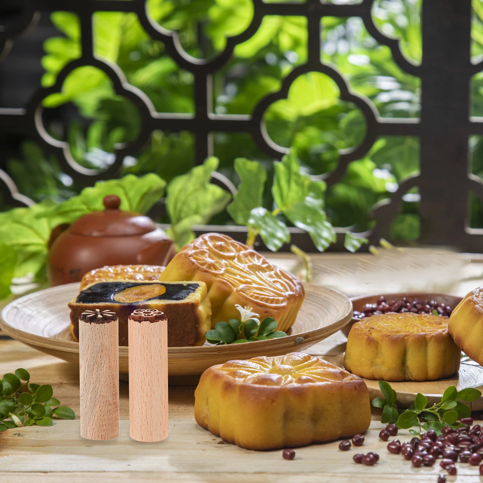 

4 Pcs Baking Moon Cake Stamp Biscuit Printing Molds Round Shape Beige Wood Stamping Tool Baby
