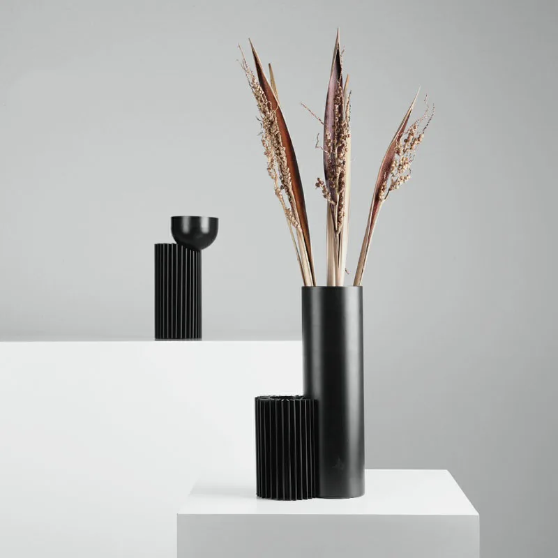 Modern Black Metal Threaded Lily Vase Home Living Room Coffee Dining Table Decorative Art Flower Arrangement Threaded Lily Vase