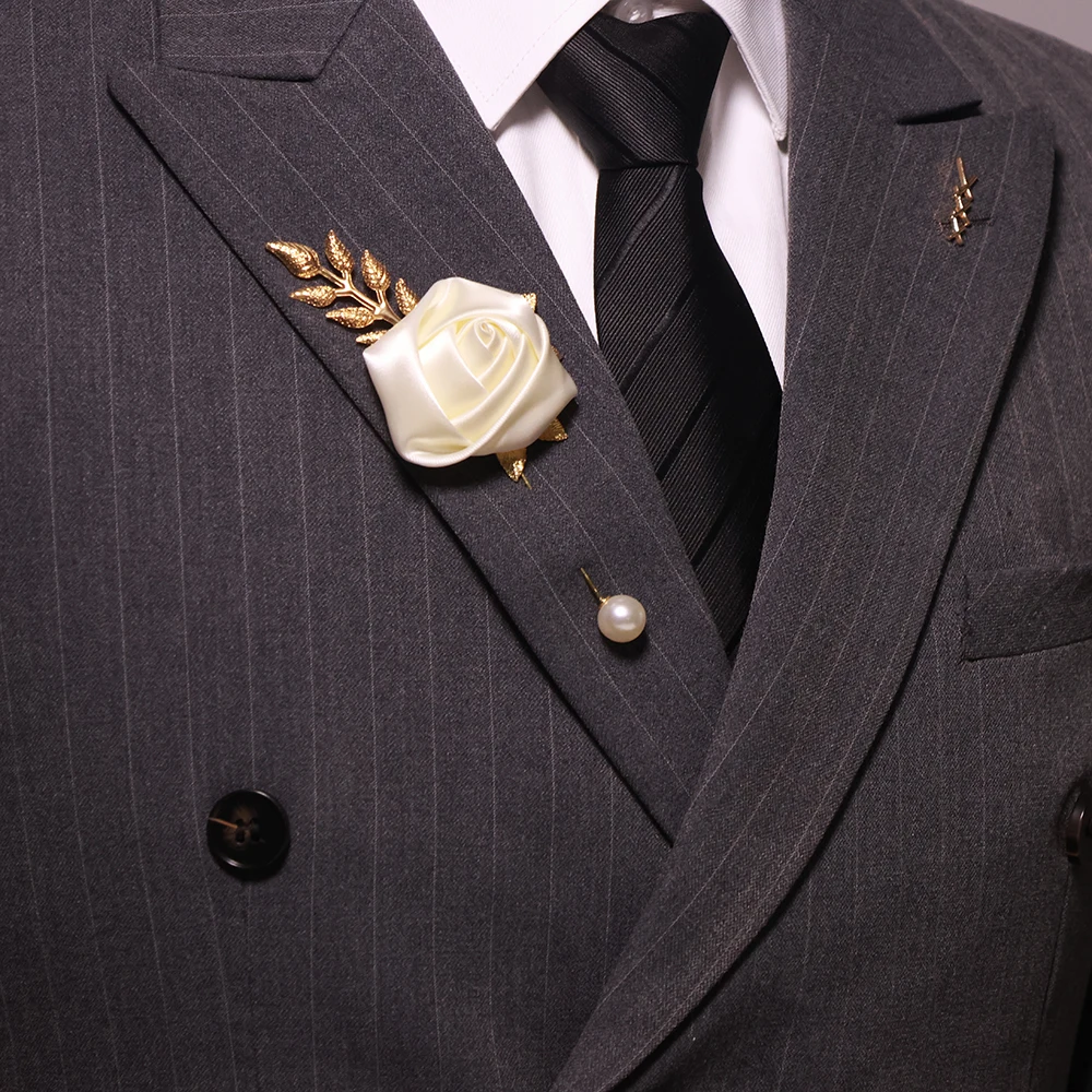 أنيقة الورد الاصطناعي العروة مع ورقة الزفاف التبعي زينة الصدر لمناسبات حفلات الزفاف #1