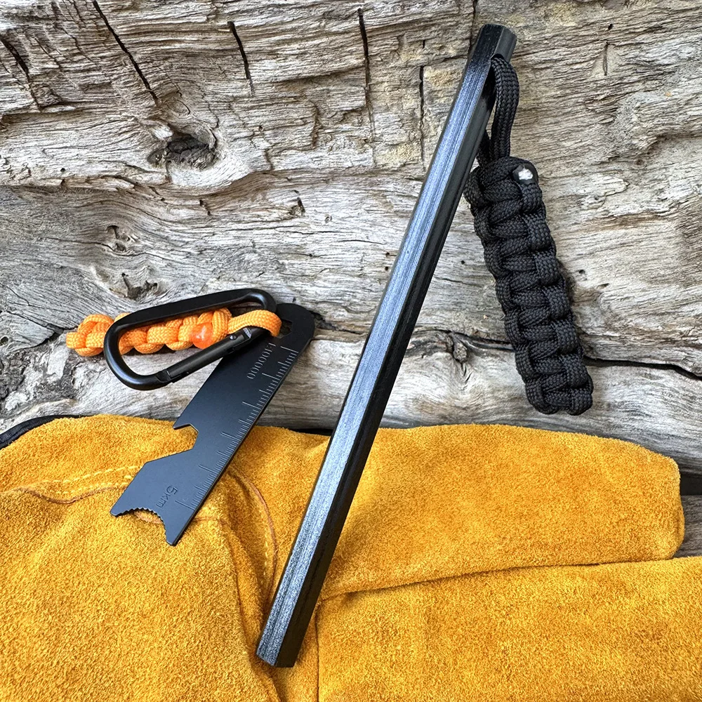 Bear Grylls Überlebens-Feuerstarter Magnesium-Feuerstahl, Tragbares Notfall-Feuerzeug-Set mit Kompass und Pfeife für Camping und Wandern – Detail 12