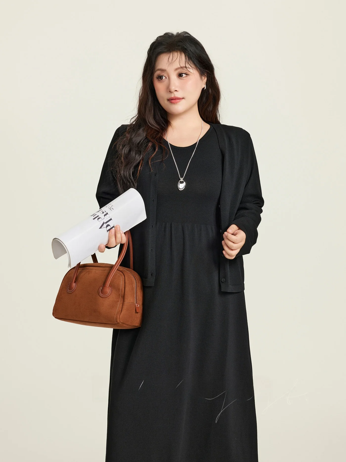 

Новинка осени: Комплект из вязаного кардигана и длинной юбки больших размеров с V-образным вырезом, повседневный, комфортный, модный.