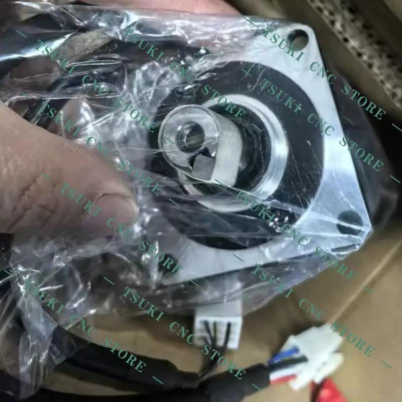 

New TSM3006N7057E200 400W servo motor for fast delivery
