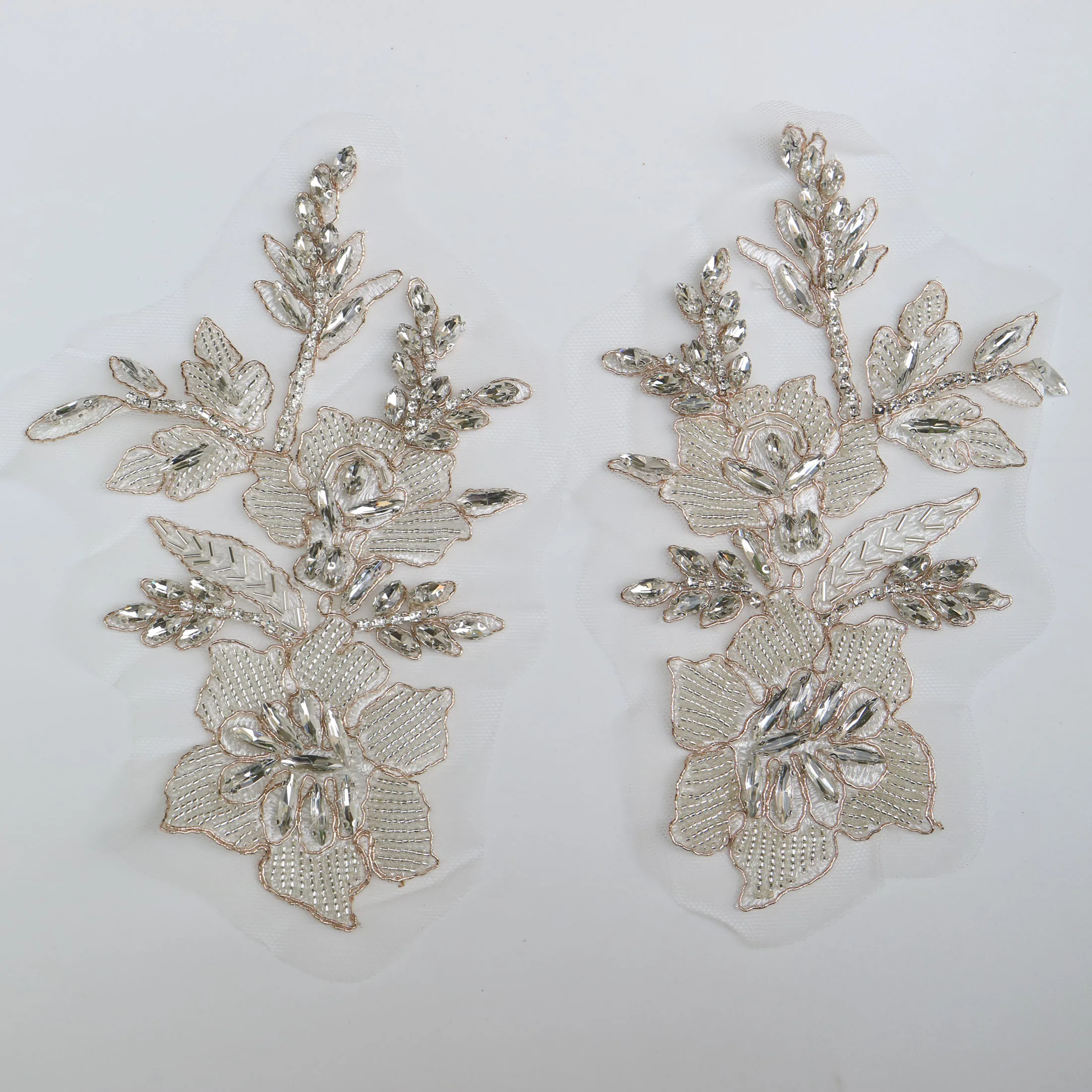 2 Stück/Paar Luxuriöse Glas-Strass-Perlen-Applikationen für Kleidung, DIY-Applikationen zum Aufnähen, Blumenapplikationen für Hochzeitskleider, Stickerei – Detail 14