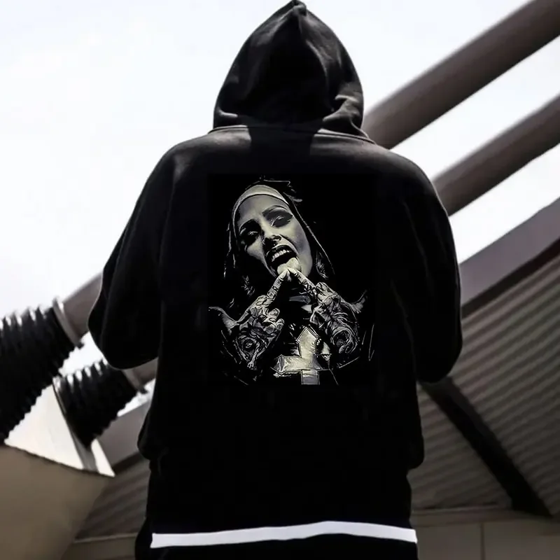 เทรนด์แฟชั่นใหม่สไตล์โกธิค เสื้อฮู้ดพิมพ์ลายกะโหลกแม่ชีคือเสื้อฮู้ดคุณภาพสูงทรงหลวมและลำลองสำหรับทั้งผู้ชายและผู้หญิง