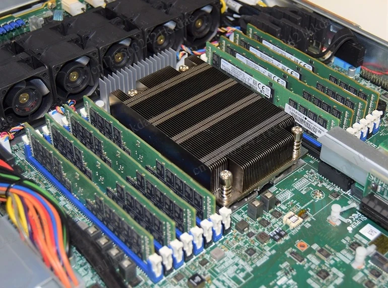 64GB DDR5-5600MT/s ECC 288-Pin RDIMM Memory Server Memory P65255-001 - HPE