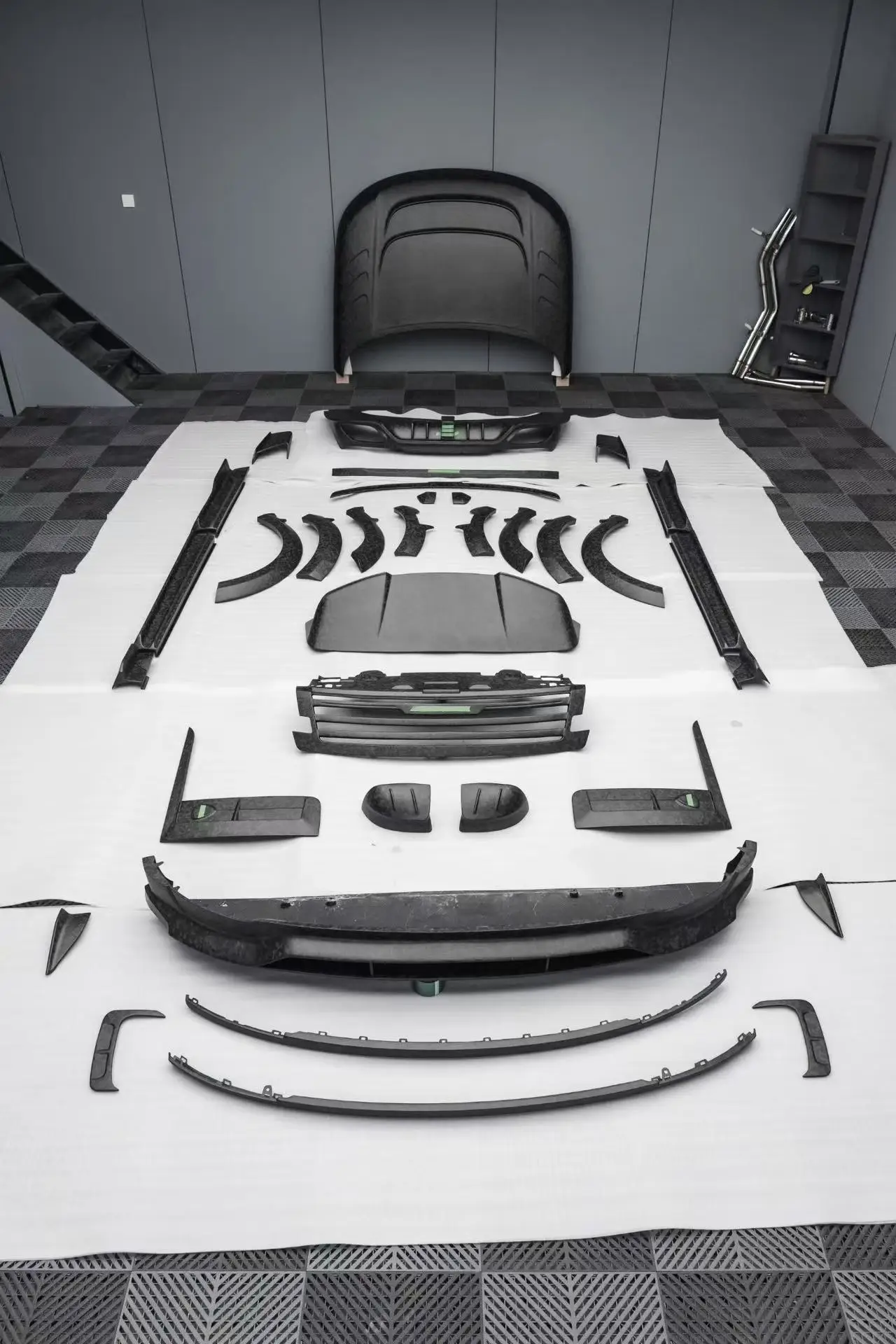 2020-2025 Body Kit Executive MSY New | Dry Carbon Fiber Original 1:1 Car Retrofit Kit