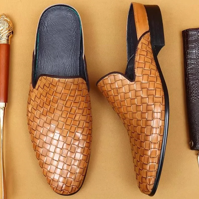 Mens Slippers Genuine Leather Sandals Slip on Flats Mules Shoes Casual Men Half Slipper Comfortable Soft Business Leather Sandal
