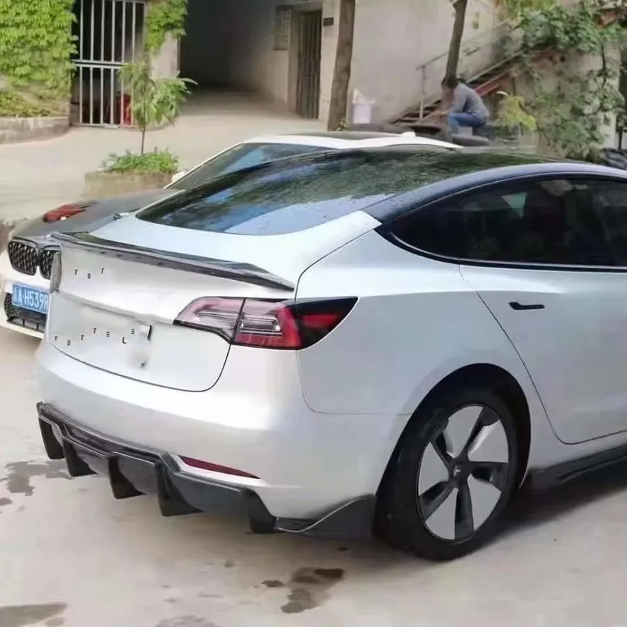 For Tesla Model 3 Carbon Fiber Back lip Car Rear Bumper Diffuser Rear Splitters Spoiler Back lip Car Accessories body kit view 6