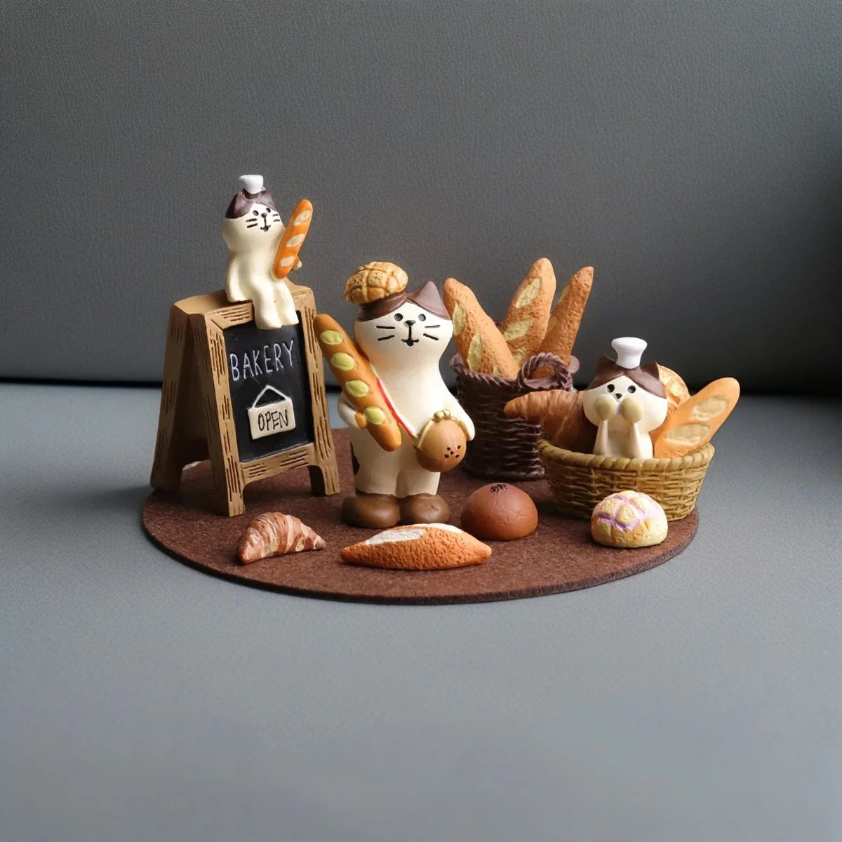 

Bread Cat Ornaments Food And Toys Baking Desktop Counter Office Ornaments Home Decorations Car Decorations Mini Ornaments