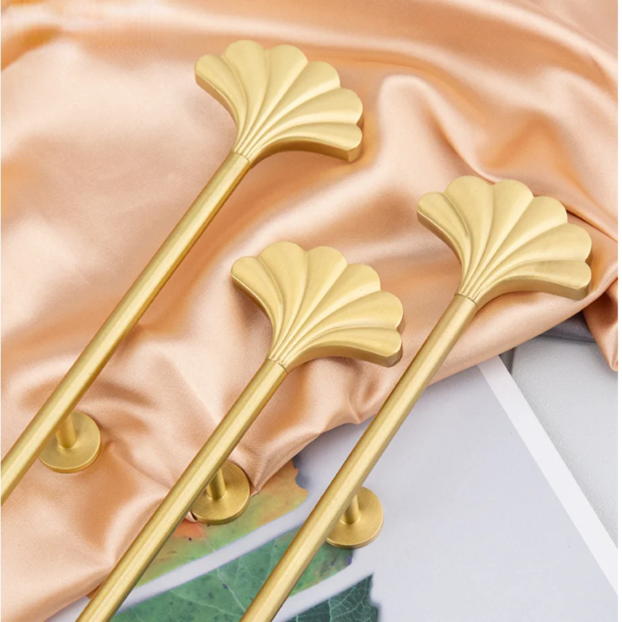 

French Solid Brass Furniture Handles Light Luxury Ginkgo Leaf Modeling Handles for Cabinets and Drawers Furniture Fittings