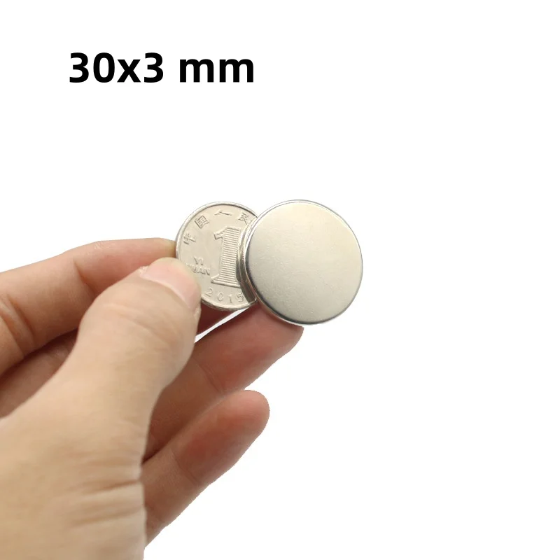 يمكن استخدام مغناطيس دائري مقاس 30 × 3 مم بمرونة لمرفق الثلاجة وتثبيت المستندات المكتبية والحرف اليدوية مقاس 30 × 3 مم #3