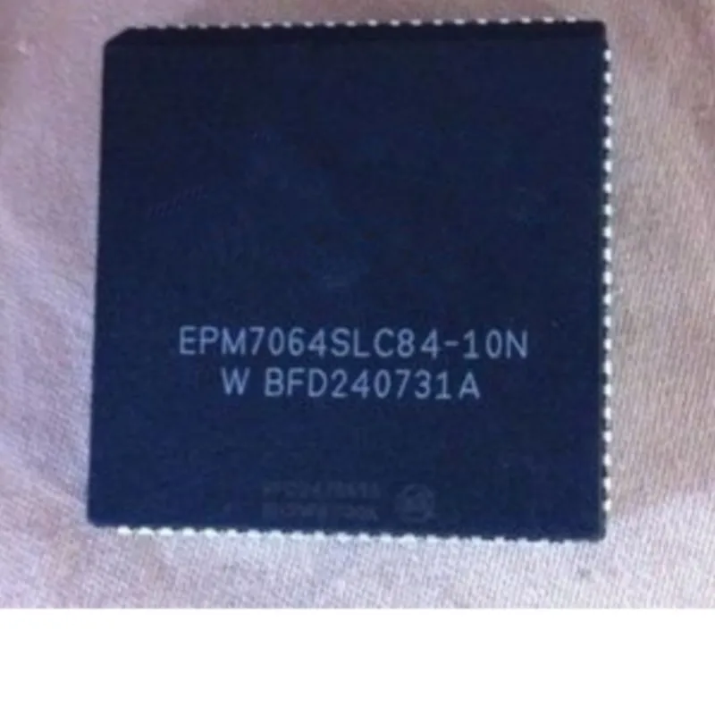 2PCS  EPM7064SLC84-10N EPM7064SLC84-10 EPM7064SLC84 EPM7064SLC EPM7064  PLCC84