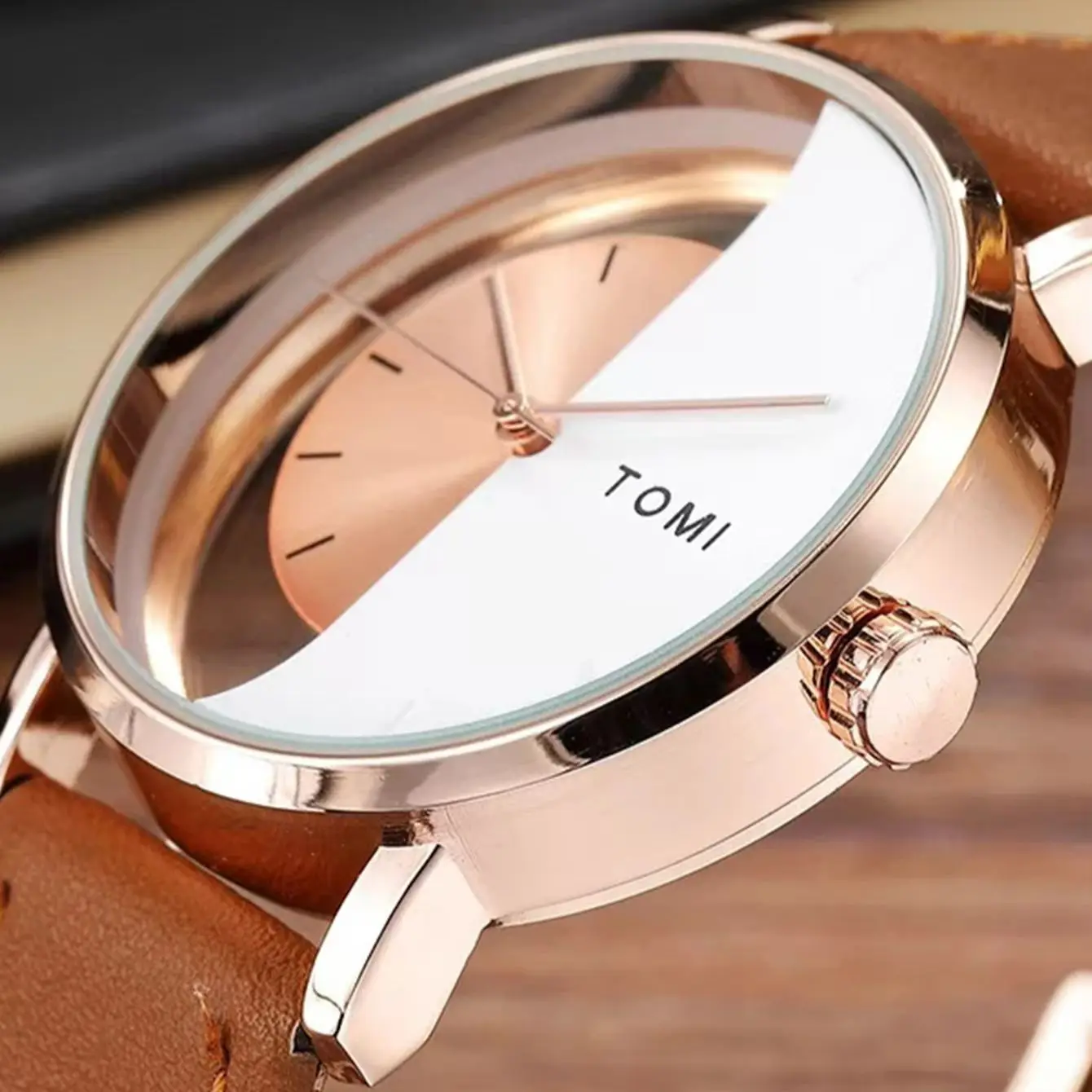 Fahsion Quartz Watch Men Women Half Transparent Dial Wristwatch Creative Casual Dress Clock Reloj Hombre Montre Femme