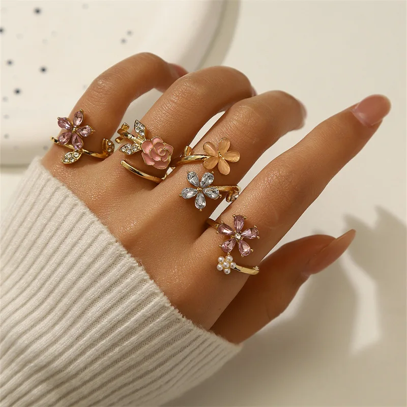 4pcs New Fashion Zircon Rose Blossoms Adjustable Ring for Women Fashion Sweet Elegant Festival Party Wedding Accessories Gift