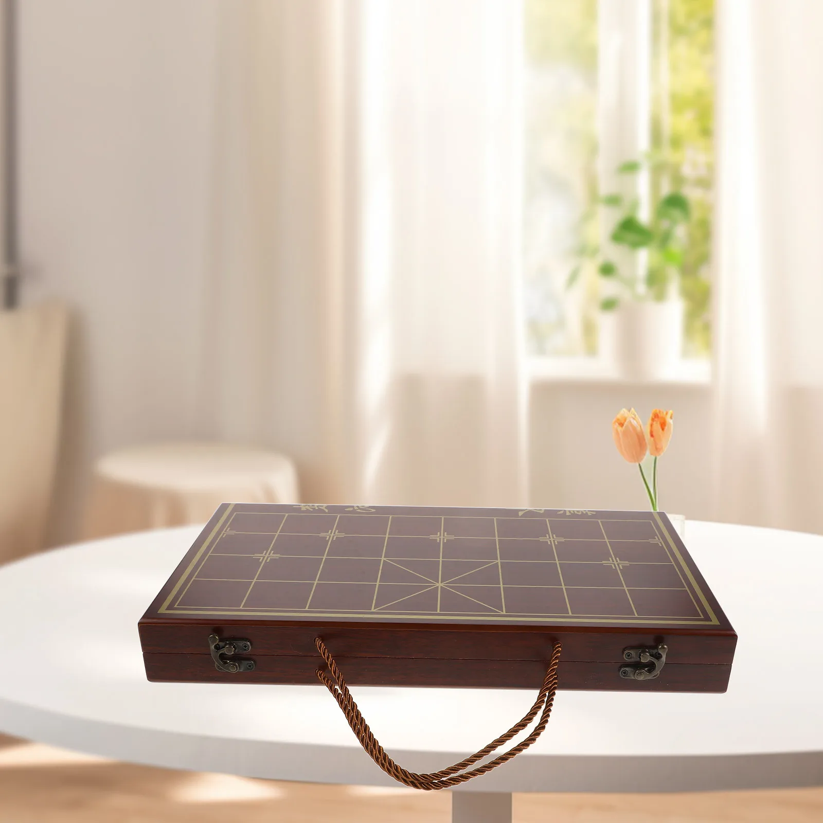 

1 комплект, деревянный китайский шахматный набор Xiangqi, двойной функциональный чехол, складная доска, портативная дорожная шахматная игра, натуральное дерево, портативный винтажный