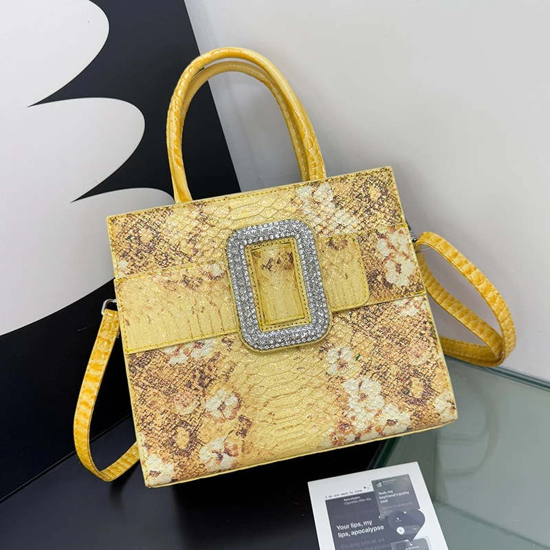 

Elegant Shoulder Bag Handbag In Genuine Leather For Ladies By Luxury Brand Popular Classic Designer Women Fashion