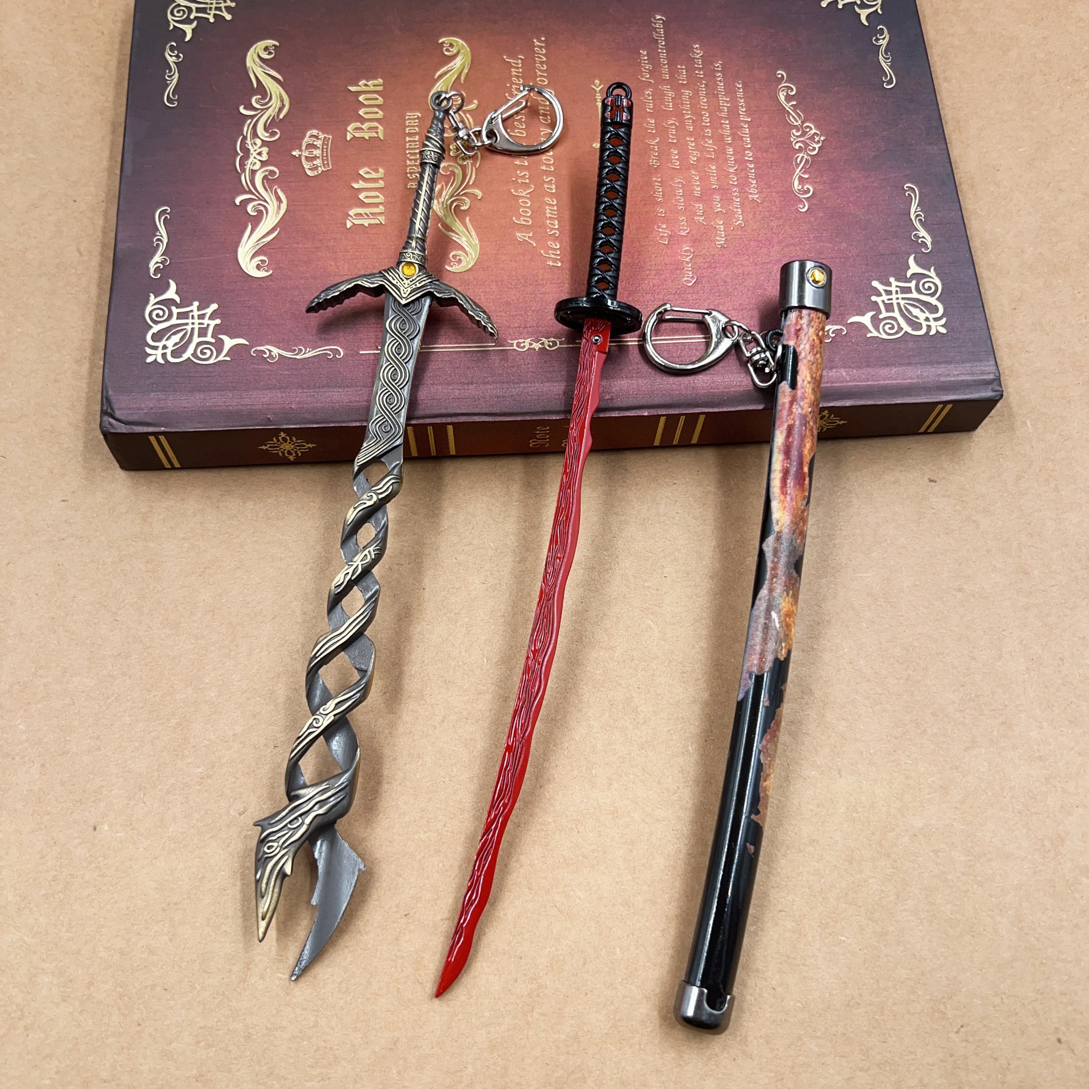 LLavero de ríos de sangre Okina de 26cm, juego ER periférico 1:6, juego de espada Katana emergente, réplica en miniatura, equipo de adorno para el hogar, juguete