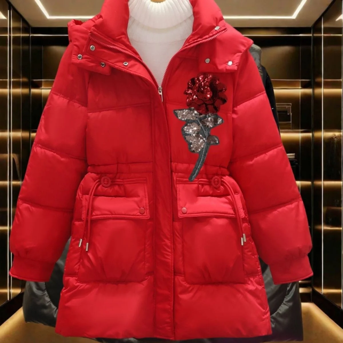 

Красная роза: Утепленное пуховое пальто средней длины для женщин, модное, универсальное, с эффектом утяжки талии, утолщенное, зима 2024