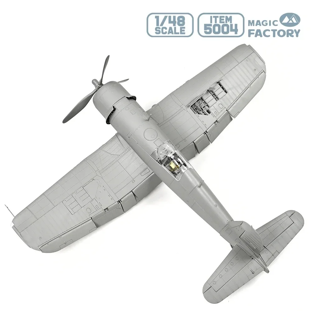Fábrica mágica, kit de modelo de aeronave montada de plástico MF-5004 1/48 Royal Navy Fleet Aviation F4U Corsair, aeronave transportadora