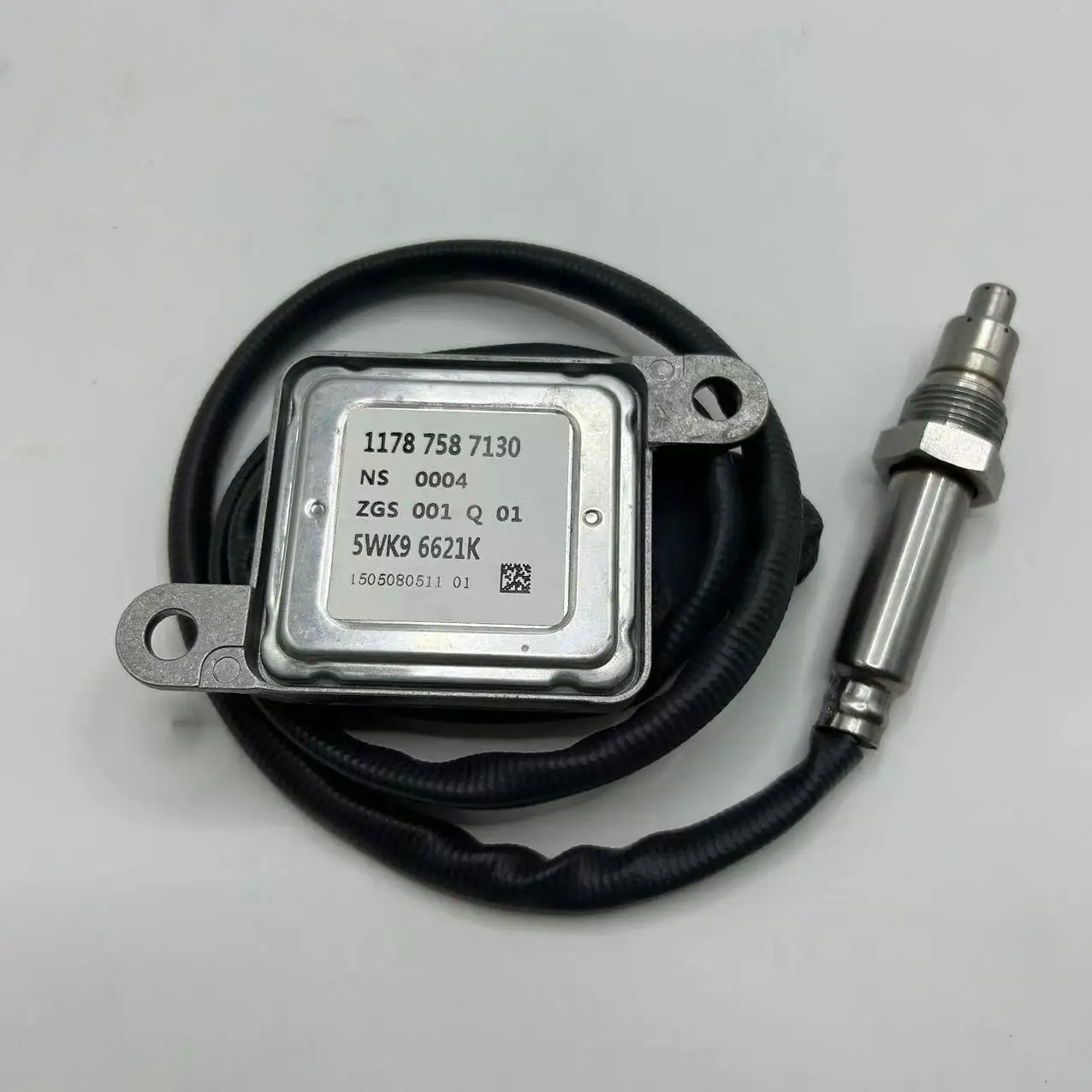 

Датчик 11787587130 NOX для BMW E81 E82 E87 E88 E90 E91 E92 LCI N43 758713005,5WK96621K