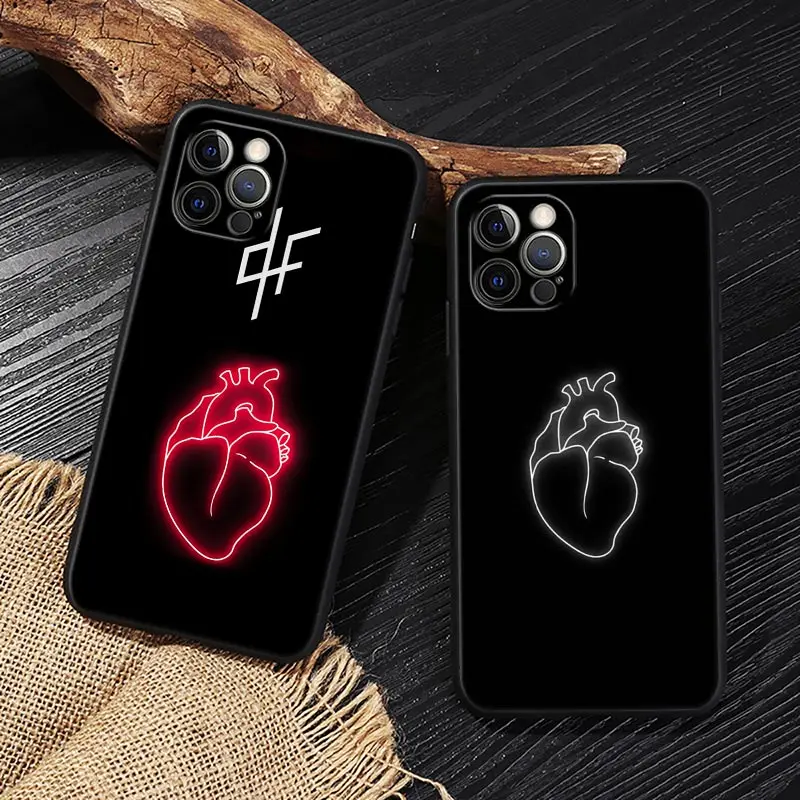 QLF x PNL Brothers Pnl Funda For iphone 17 Air Case For iPhone 11 12 13 14 15 16 17 Pro Max 17Air 16 e Silicone Cases Soft Cover