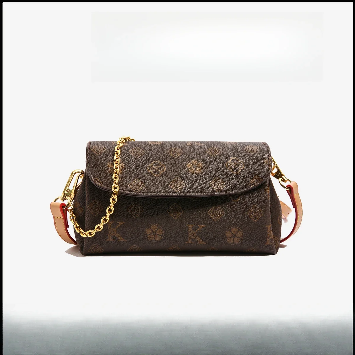 

‌ Сумка на цепочке во французском стиле 2025 года, многослойная сумка через плечо и кошелек с верхней ручкой, шикарная мини-сумка на плечо для женщин, роскошный дизайнерский стиль