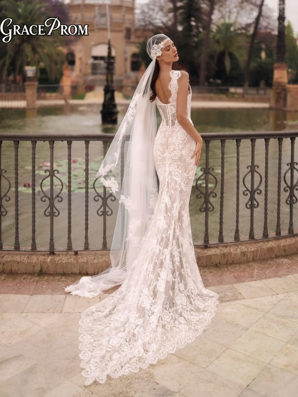 Romantic Sleeveless Mermaid Bridal Dress 2027 Deep V Neck Floral Lace Wedding Gown Corset Detailing Customized Vestidos De Novia