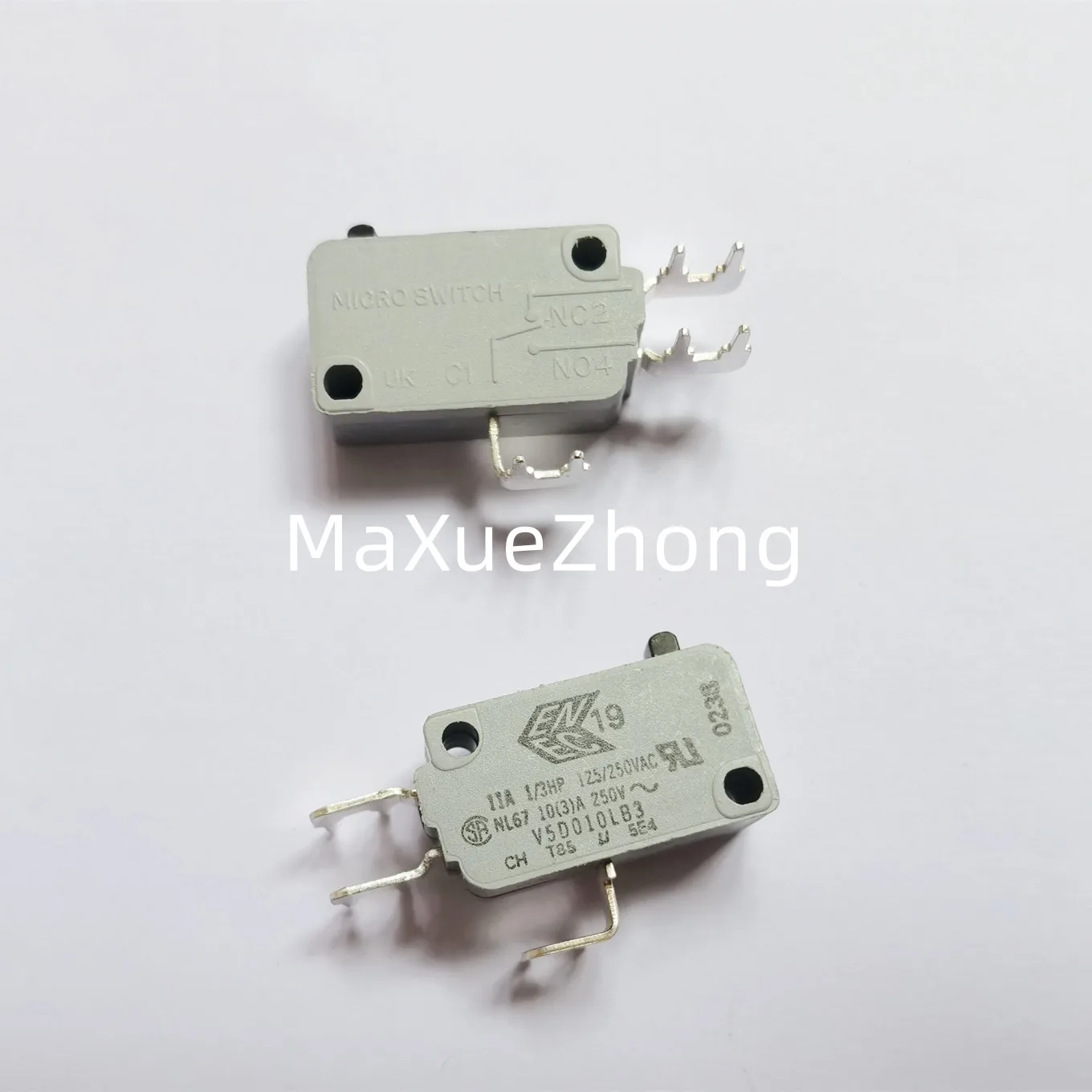 

Original new 100% micro switch 10(3)A 250V 1/3HP 125/250VAC V5D010LB3