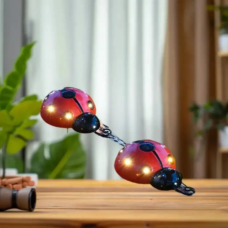 

Solar Ladybug Light Outdoor Waterproof LED Garden Decor Wall Hanging Lawn Lighting For Yard Patio Statue