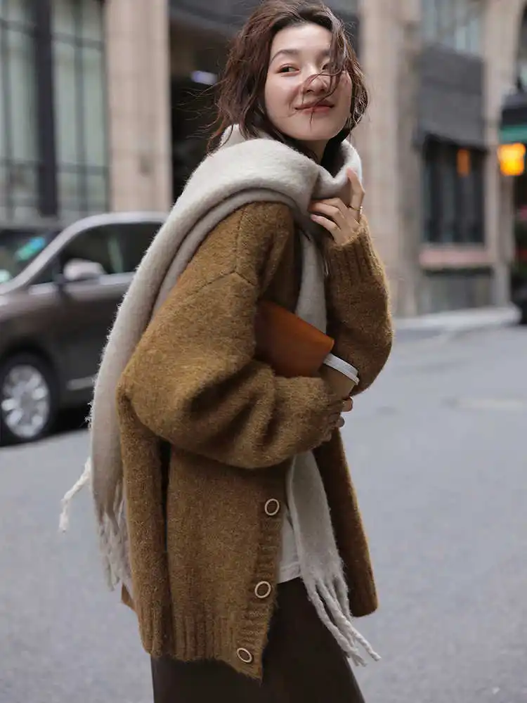 French Retro Knitted Cardigan Women'S Autumn And Winter Lazy Style Loose V-Neck Soft And Sticky Medium Long Sweater Jacket