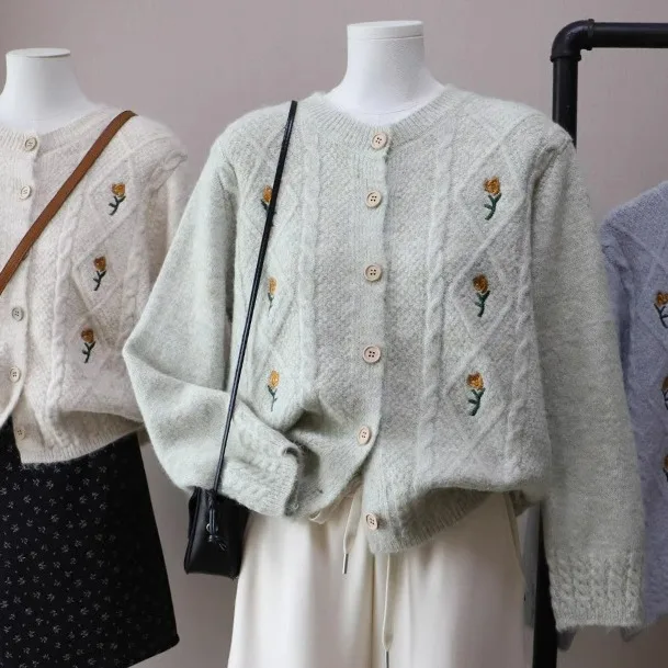 

Корейский мягкий вязаный свитер Jaet, женский осенне-зимний новый поступление, удобный трикотаж с вышивкой, топ