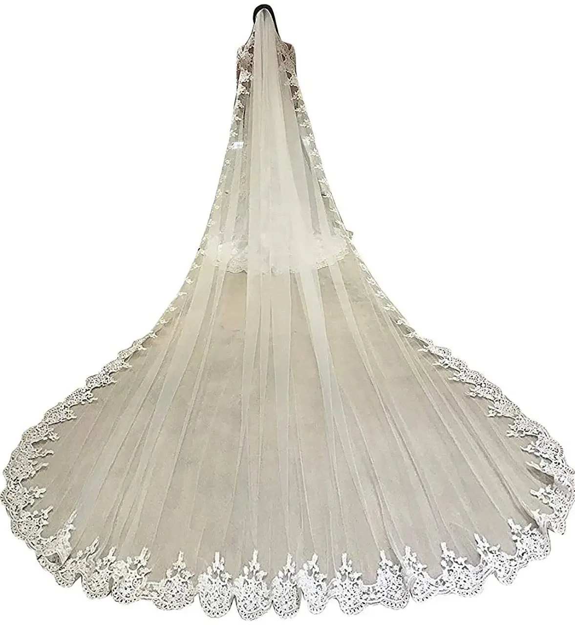 Foto reale Veli da sposa bianco/avorio Bordo lungo in pizzo Lussuoso applique 3 metri Cattedrale Sposa Velo da sposa con pettine