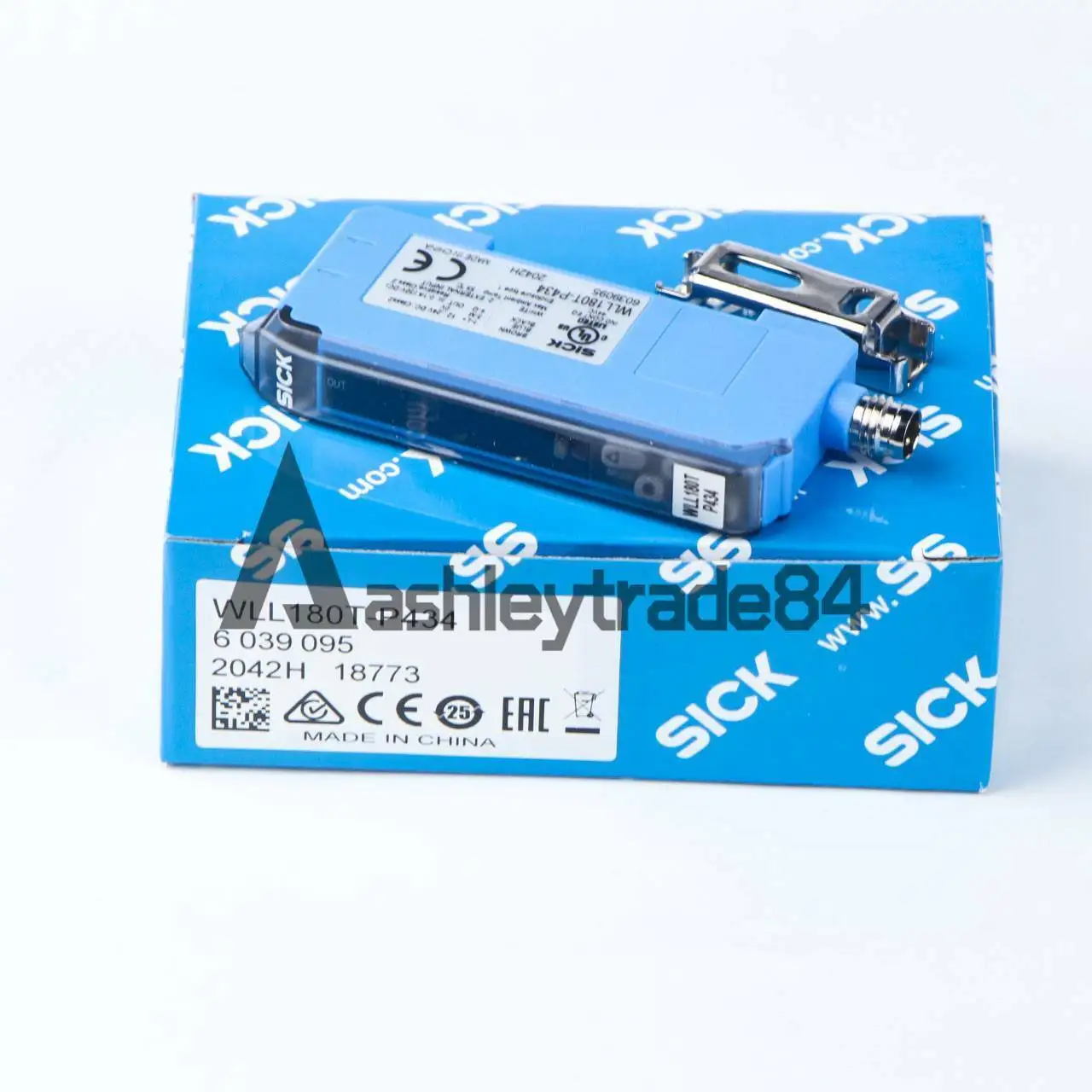 

1PC New SICK WLL180T-P434 sensors