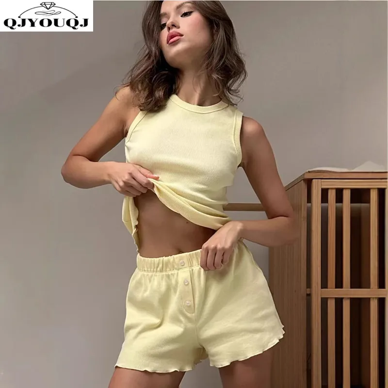 

Spring and summer new European and American style fashionable round neck sleeveless vest+shorts fashion two-piece set