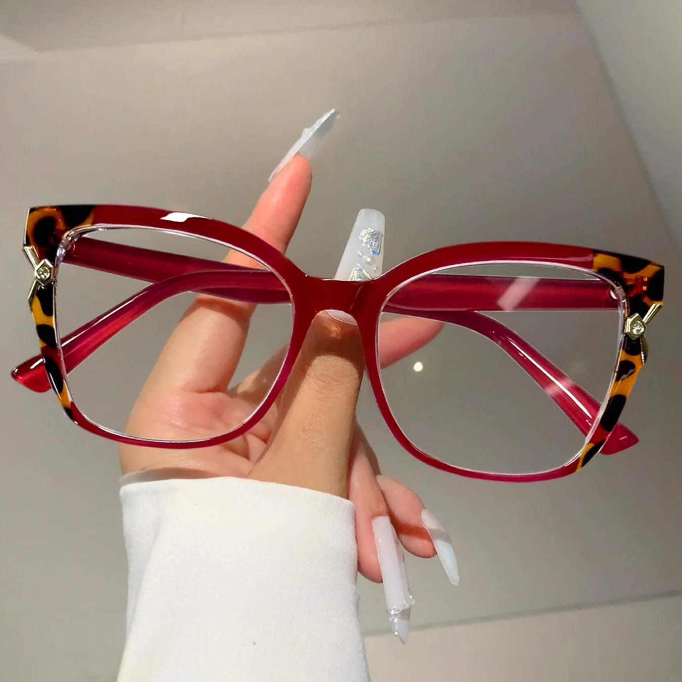 2025, neue Vintage-Mode, Katzenauge, Anti-Blaulicht-Brille für Damen, trendiges Design, bunte Rahmenbrille