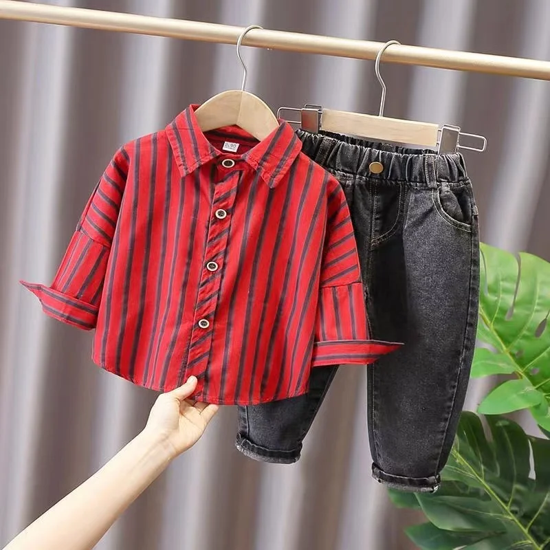 

Boys Set Spring And Autumn 2024 New Handsome Net Red Shirt Children's Fashionable Baby Shirt Jeans Two Piece Set Kids Clothing