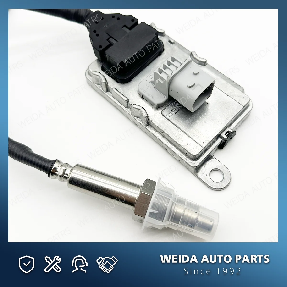 

2294290/2064768/2247380/2296800 5WK967400 5WK967400 Nitrogen Oxygen NOx Sensor Original NEW For Scania Engine Truck Euro6