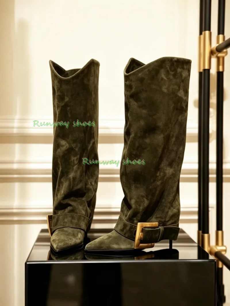 Militärgrüne Künstliche Overknee-Stiefel mit Spitzer Stilettosohle, Lose Stiefel mit Metallschnalle, Luxuriöses Schuhwerk
